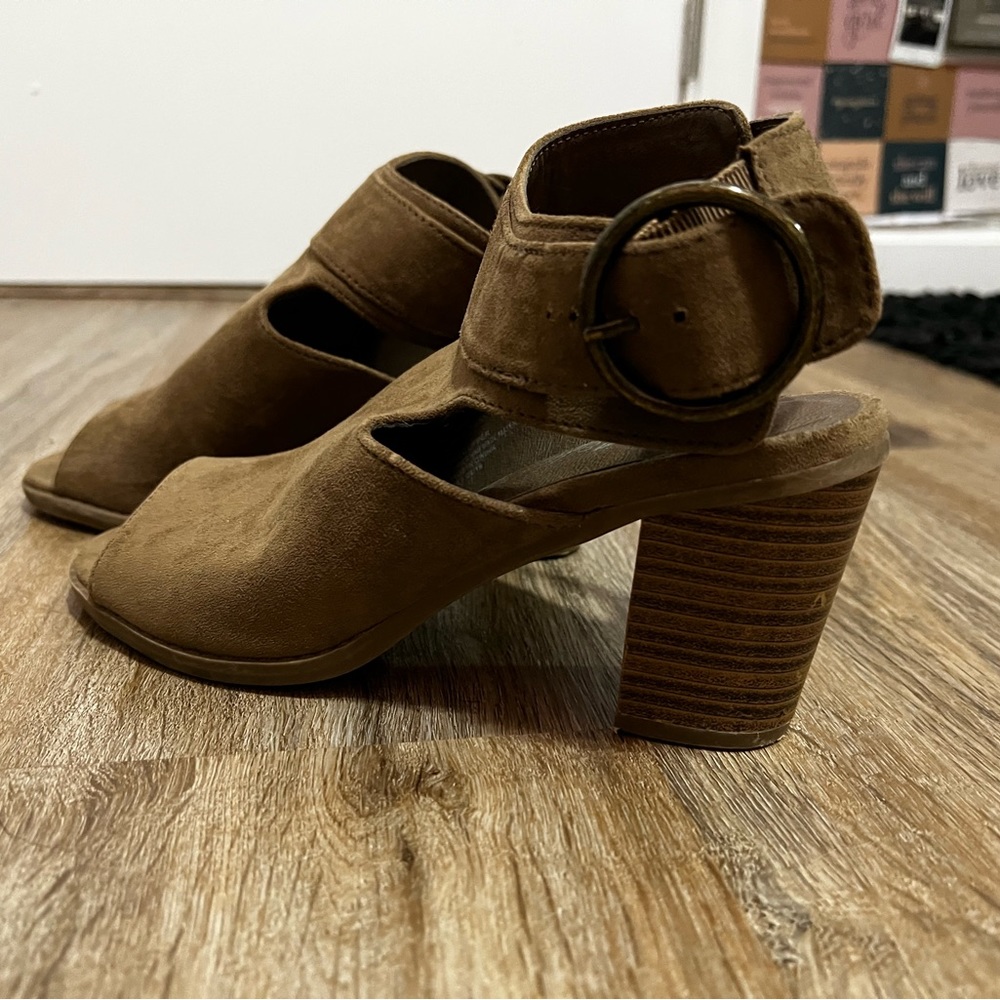 Cute fall heels